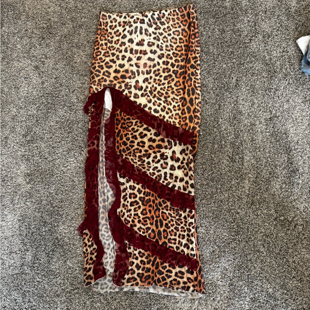 PrettyLittleThing Leopard Print Skirt with Red Accents